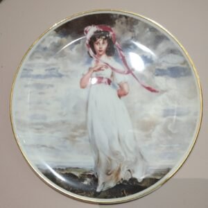 Royal Decor wall plate with ethereal girl portrait