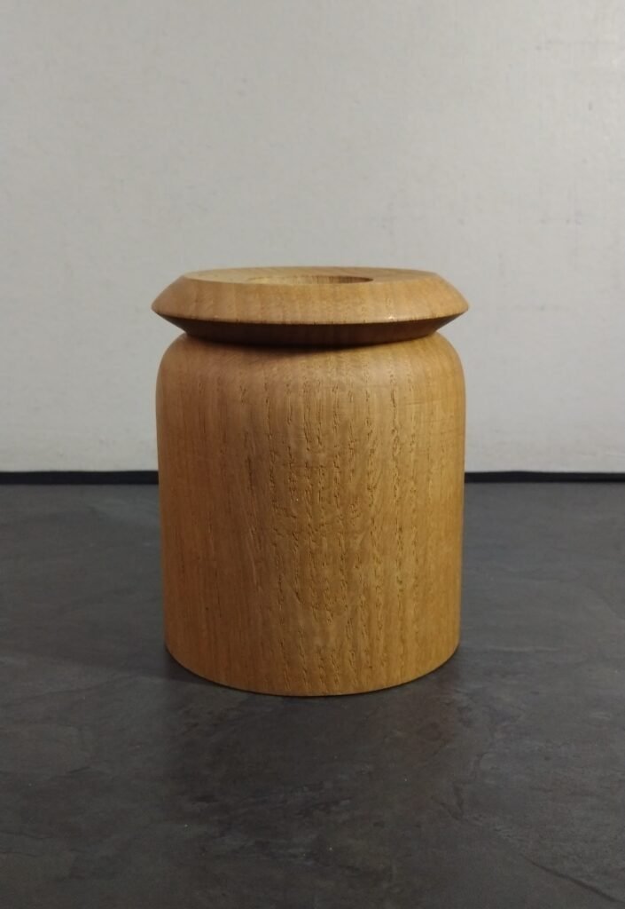 Oak wood candle holder