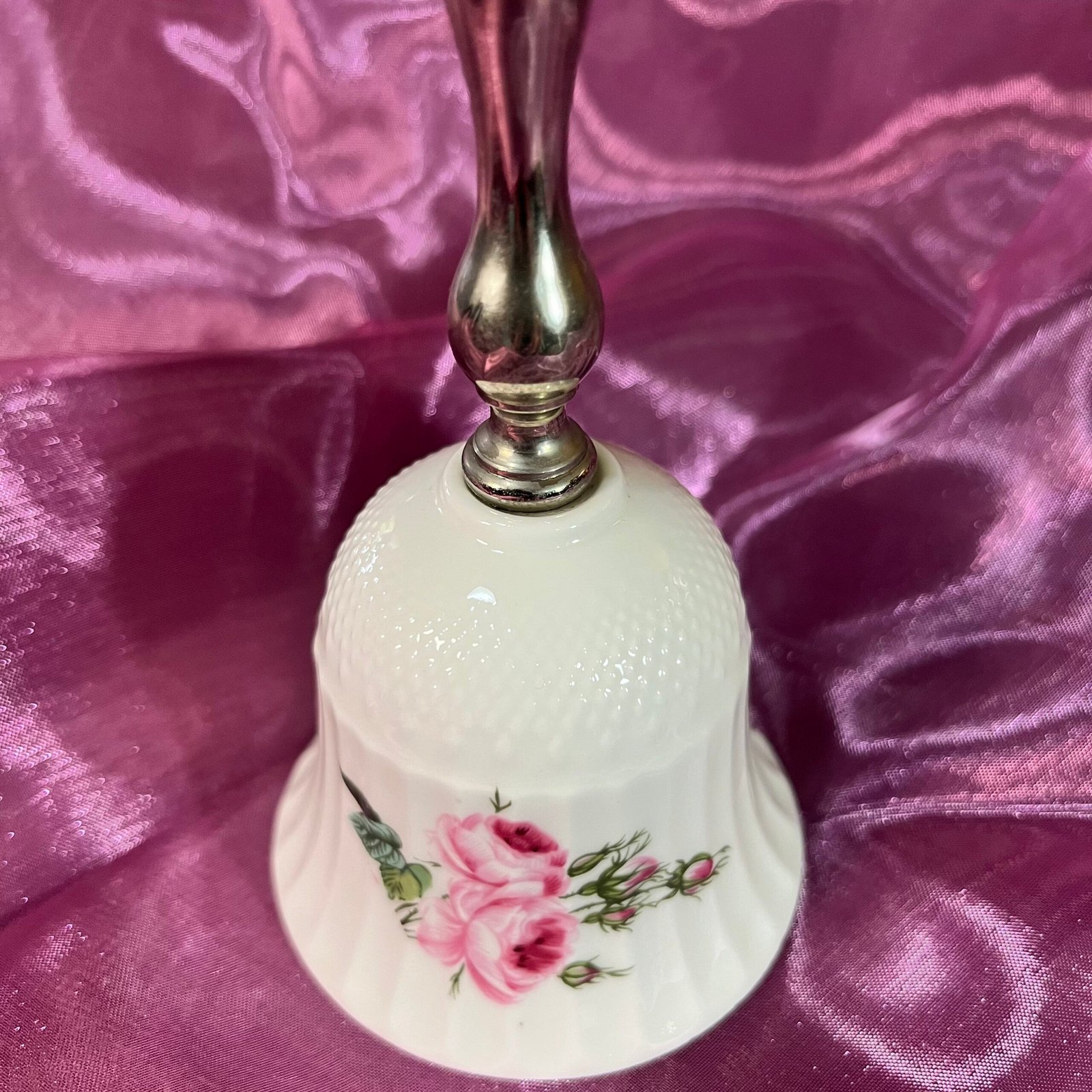 Paragon "Victoriana Rose" hand bell - Image 2